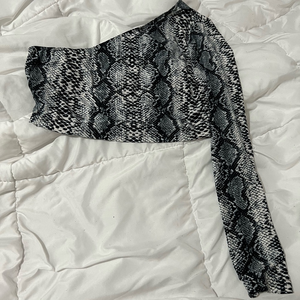 SHEIN Snakeskin Top